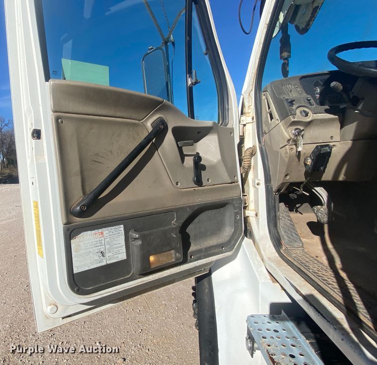 image for item DI3643 2002 Sterling M8500 Acterra  digger derrick truck