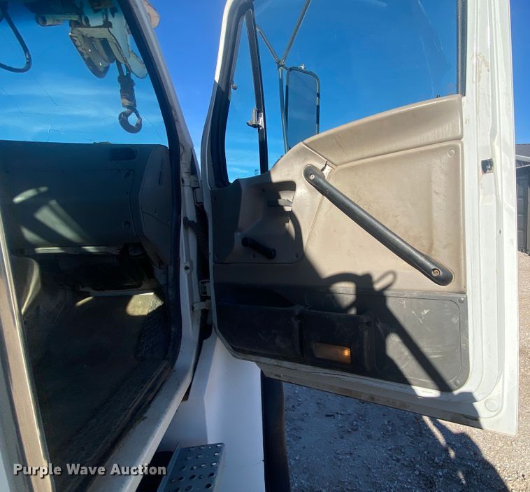 image for item DI3643 2002 Sterling M8500 Acterra  digger derrick truck