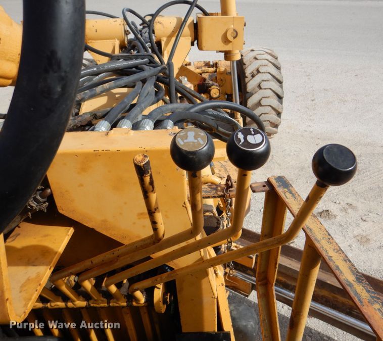 image for item DI8557 1996 Champion C70A  motor grader