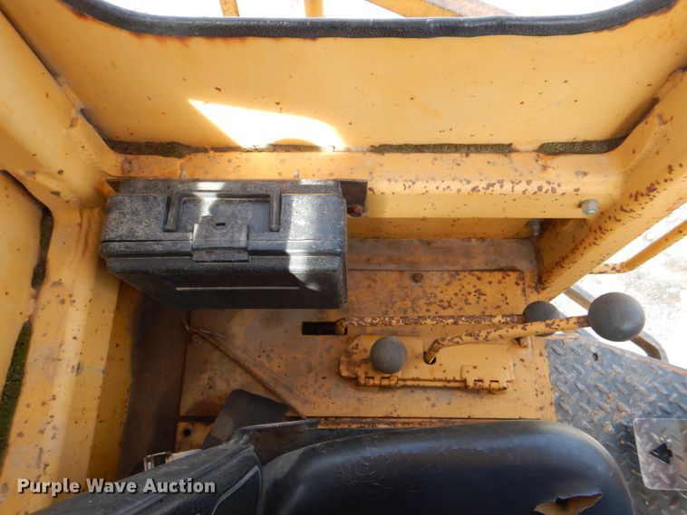 image for item DI8557 1996 Champion C70A  motor grader