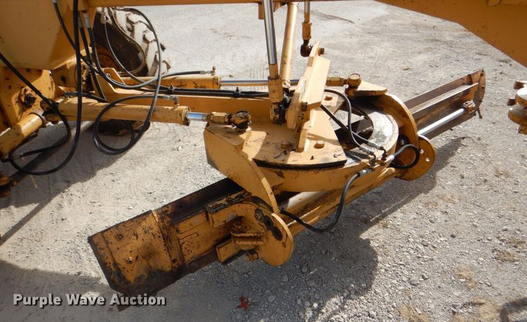 image for item DI8557 1996 Champion C70A  motor grader