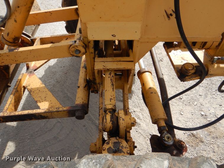 image for item DI8557 1996 Champion C70A  motor grader