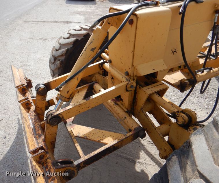 image for item DI8557 1996 Champion C70A  motor grader