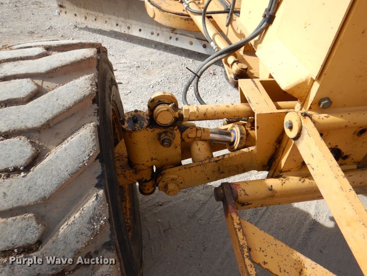 image for item DI8557 1996 Champion C70A  motor grader