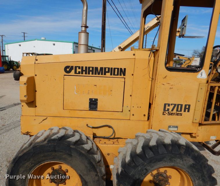 image for item DI8557 1996 Champion C70A  motor grader