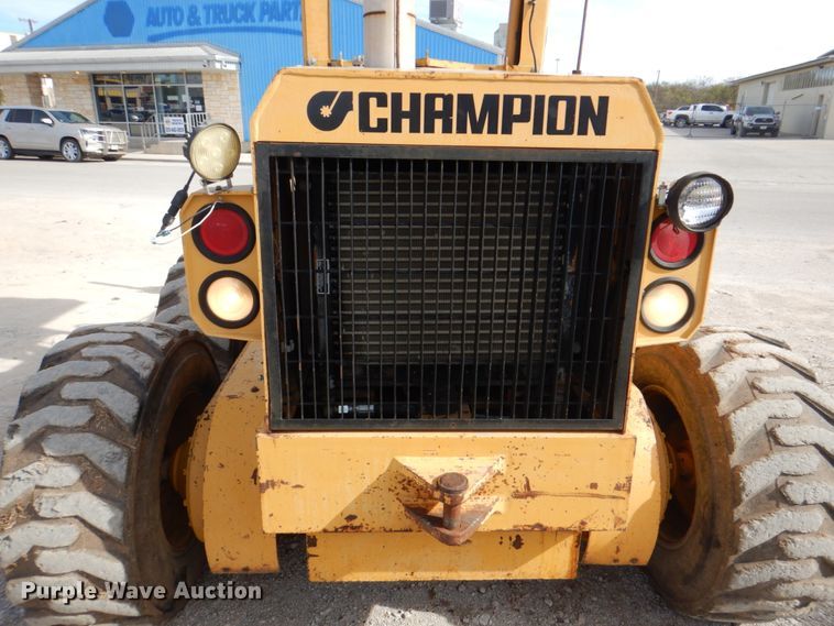 image for item DI8557 1996 Champion C70A  motor grader