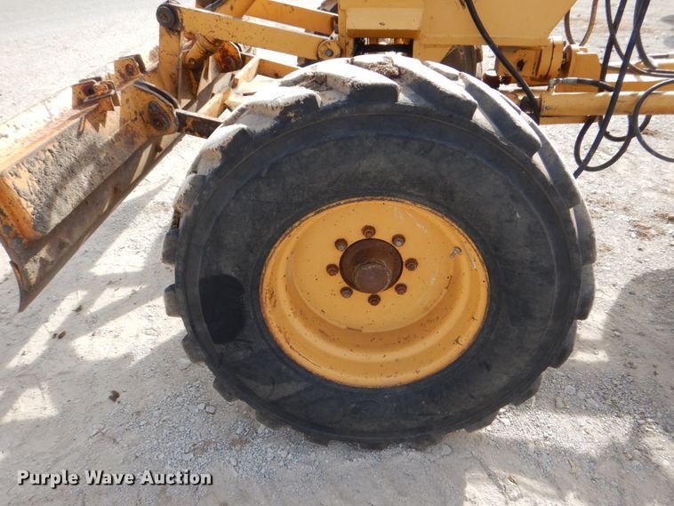 image for item DI8557 1996 Champion C70A  motor grader