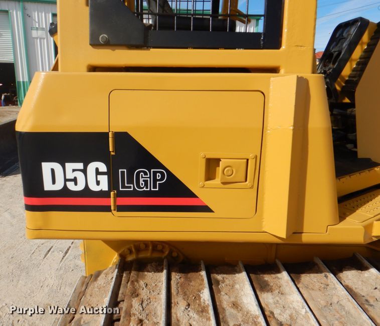 image for item DI8559 2003 Caterpillar D5G LGP  dozer