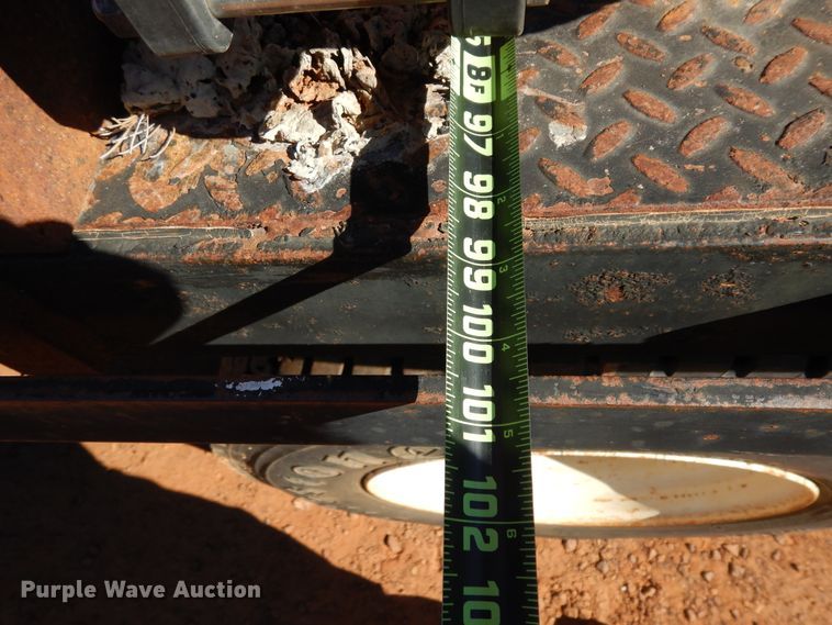 image for item DI8575 2002 Ford F750 Super Duty XL  flatbed truck