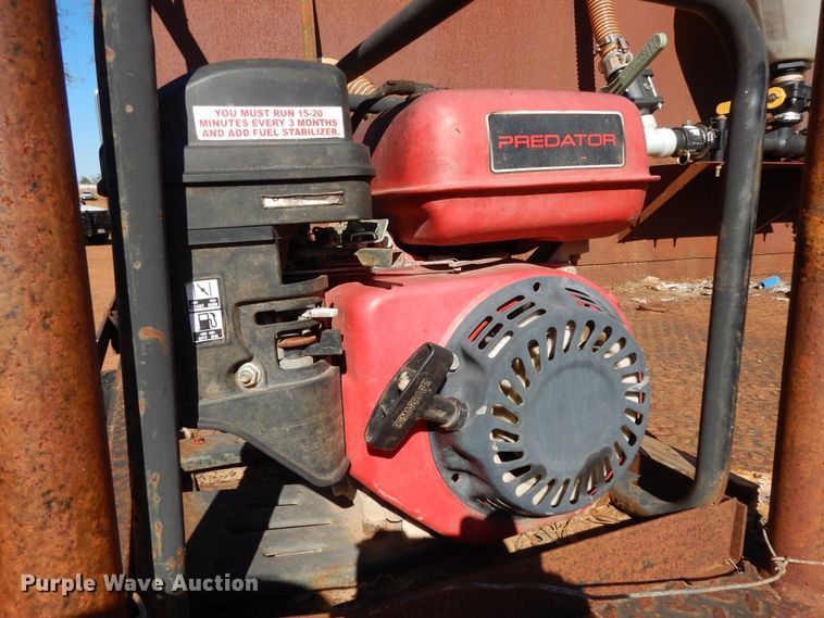 image for item DI8575 2002 Ford F750 Super Duty XL  flatbed truck