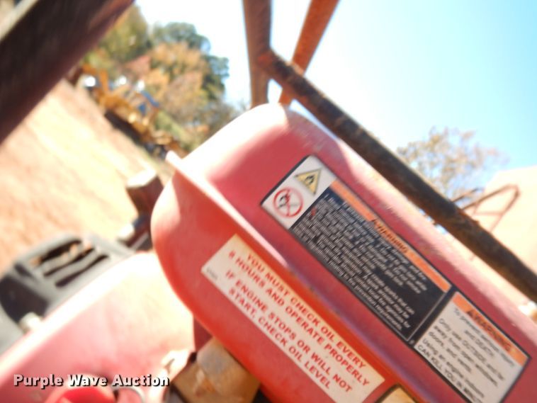 image for item DI8575 2002 Ford F750 Super Duty XL  flatbed truck