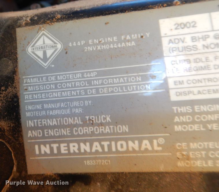 image for item DI8575 2002 Ford F750 Super Duty XL  flatbed truck