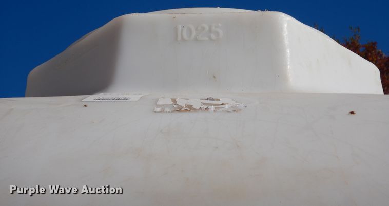 image for item DI8577 2004 Freightliner FL70  flatbed truck