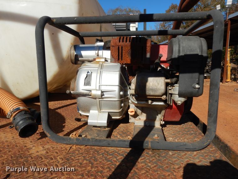 image for item DI8577 2004 Freightliner FL70  flatbed truck