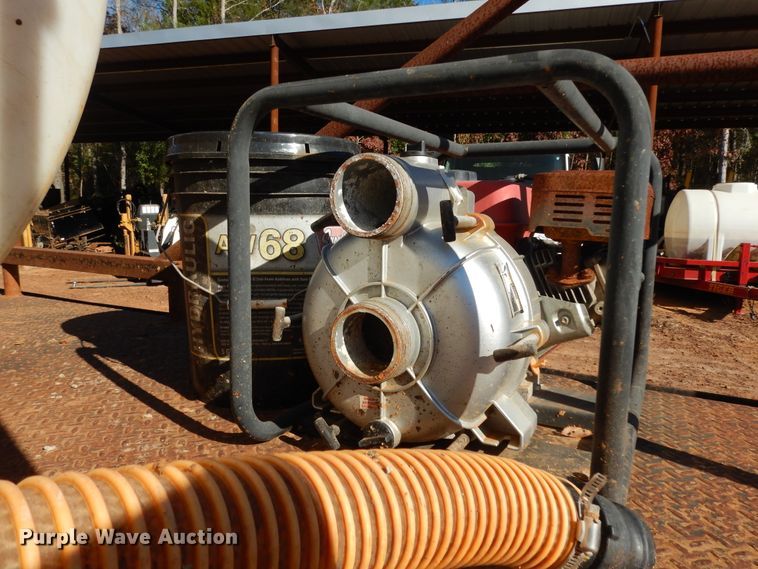 image for item DI8577 2004 Freightliner FL70  flatbed truck