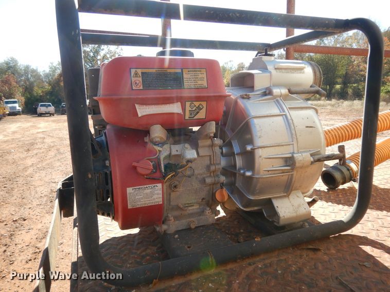 image for item DI8577 2004 Freightliner FL70  flatbed truck