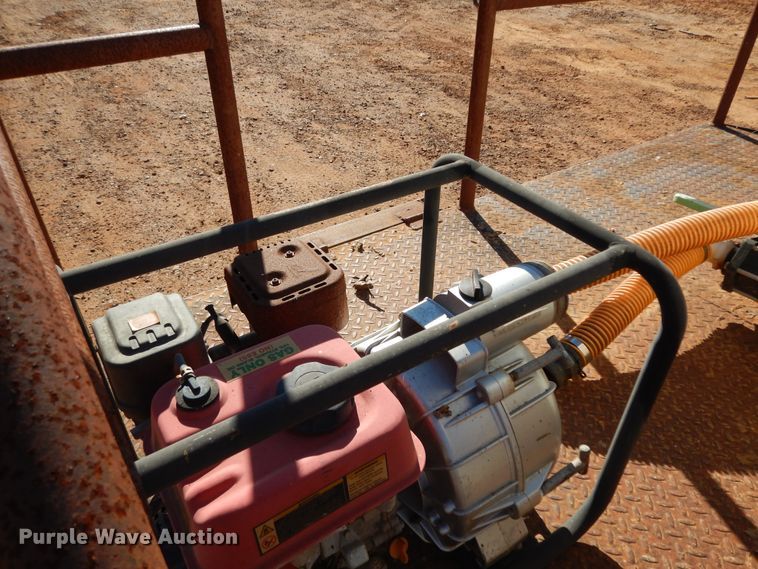 image for item DI8577 2004 Freightliner FL70  flatbed truck