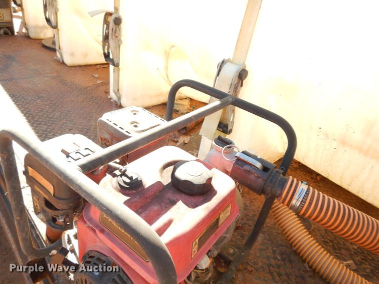 image for item DI8577 2004 Freightliner FL70  flatbed truck