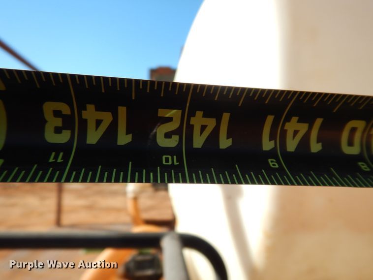 image for item DI8577 2004 Freightliner FL70  flatbed truck