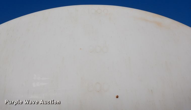 image for item DI8577 2004 Freightliner FL70  flatbed truck