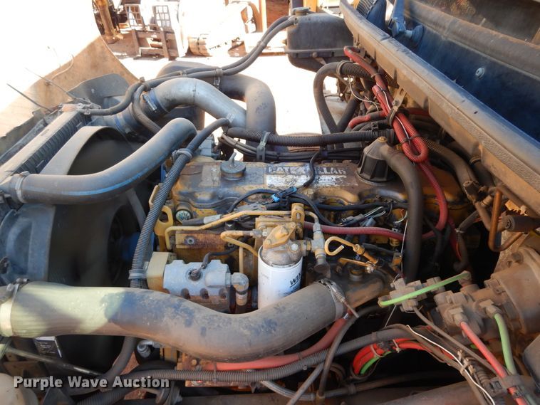 image for item DI8577 2004 Freightliner FL70  flatbed truck