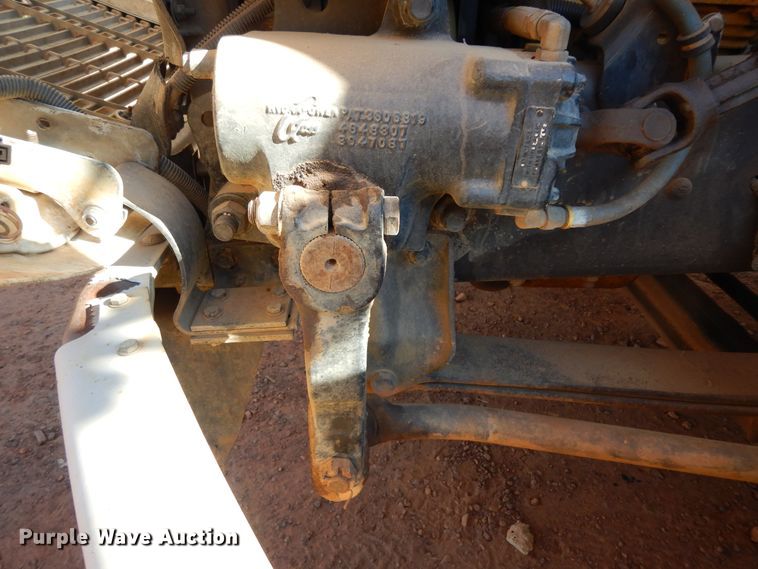 image for item DI8577 2004 Freightliner FL70  flatbed truck