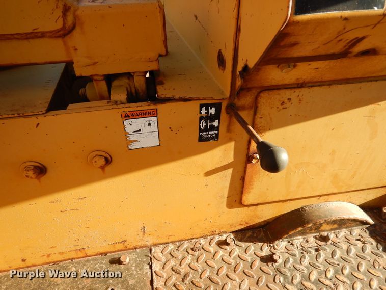 image for item DI8582 1992 Vermeer Flex Trak 115  cable plow