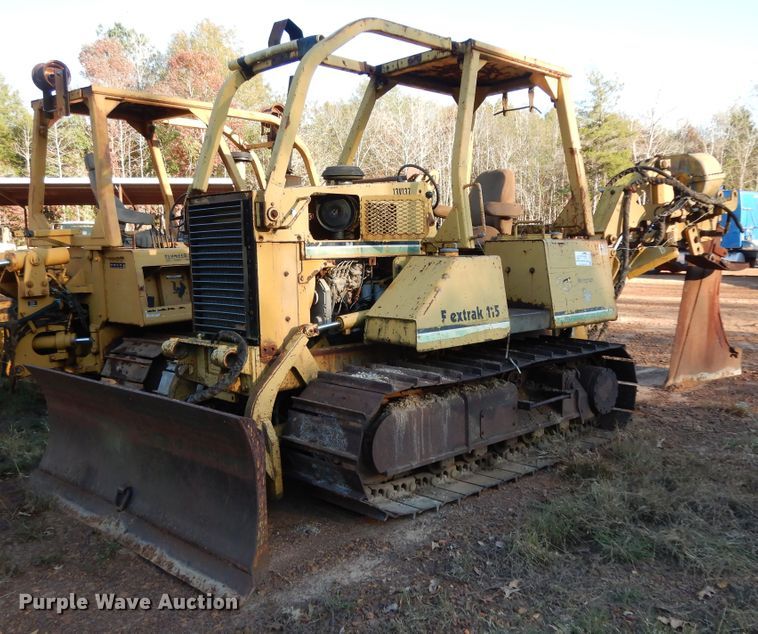 image for item DI8583 1993 Vermeer Flextrak 115  cable plow