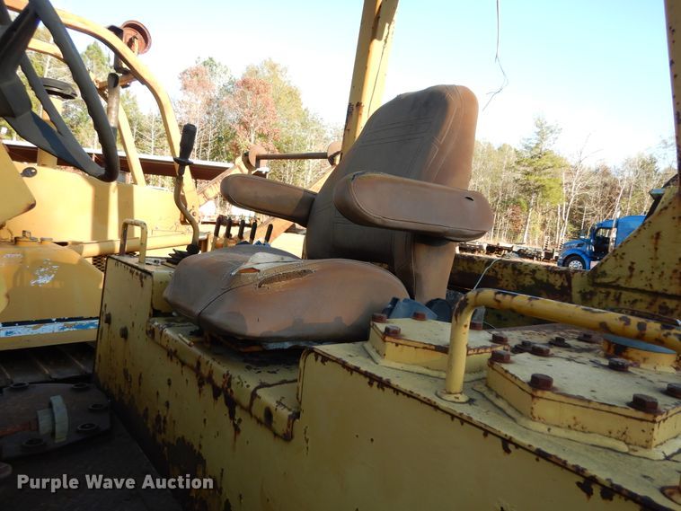 image for item DI8583 1993 Vermeer Flextrak 115  cable plow