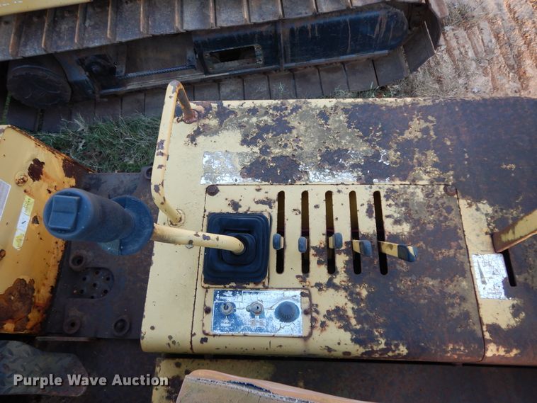 image for item DI8583 1993 Vermeer Flextrak 115  cable plow