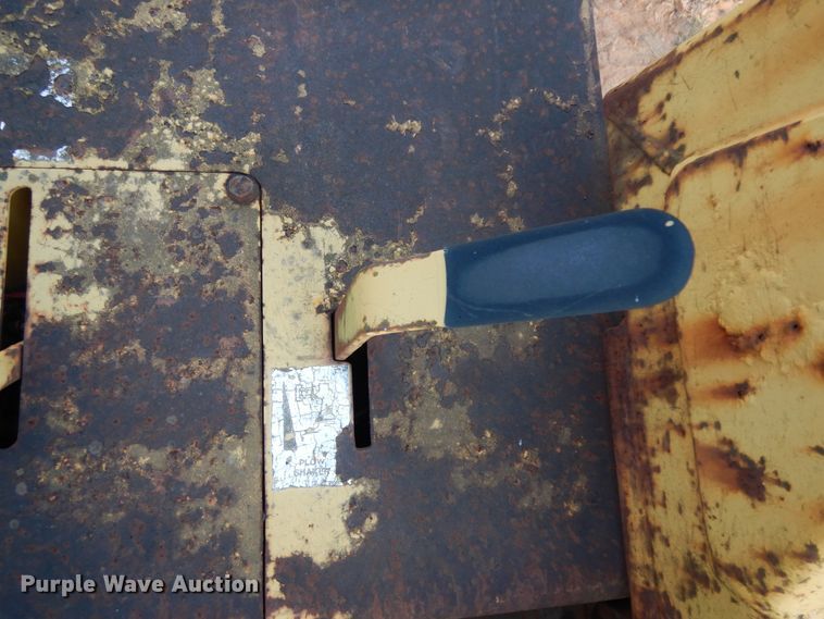 image for item DI8583 1993 Vermeer Flextrak 115  cable plow