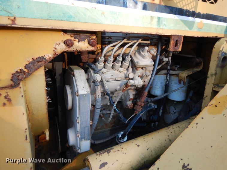 image for item DI8583 1993 Vermeer Flextrak 115  cable plow