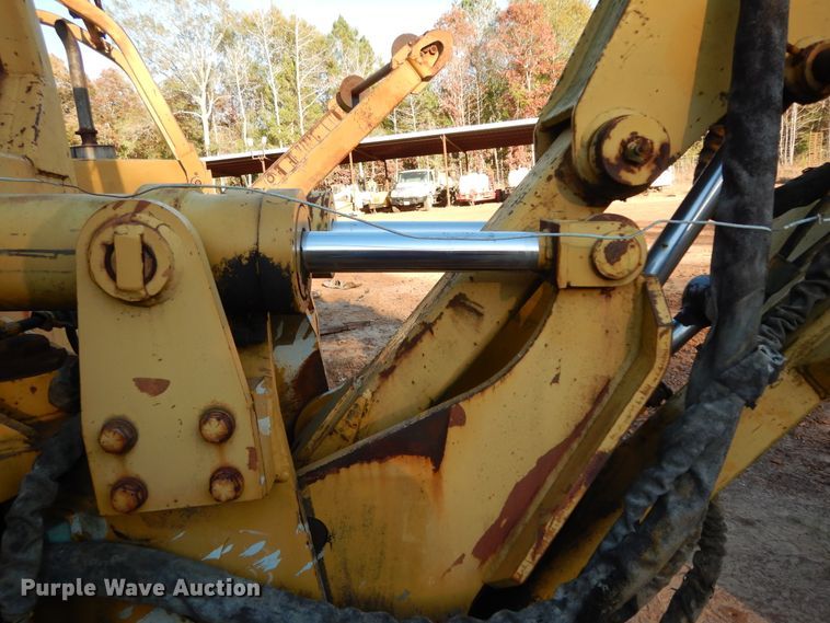 image for item DI8583 1993 Vermeer Flextrak 115  cable plow