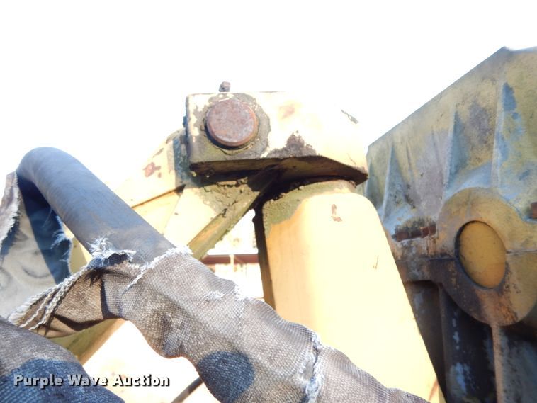 image for item DI8583 1993 Vermeer Flextrak 115  cable plow