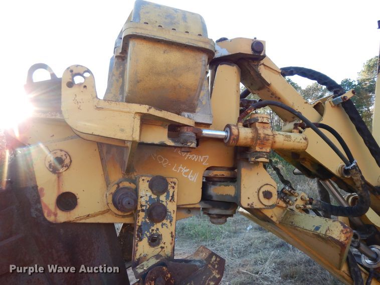 image for item DI8583 1993 Vermeer Flextrak 115  cable plow