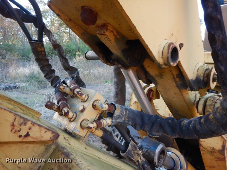 image for item DI8583 1993 Vermeer Flextrak 115  cable plow