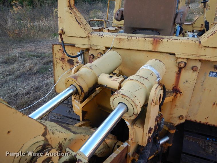 image for item DI8583 1993 Vermeer Flextrak 115  cable plow