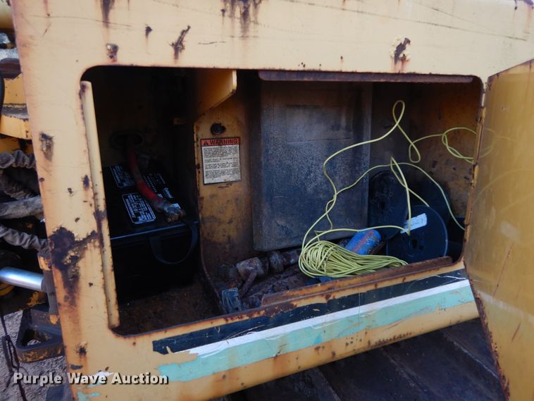 image for item DI8583 1993 Vermeer Flextrak 115  cable plow