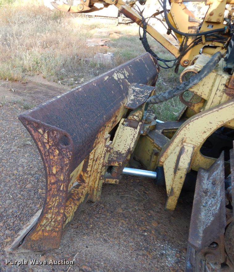 image for item DI8583 1993 Vermeer Flextrak 115  cable plow