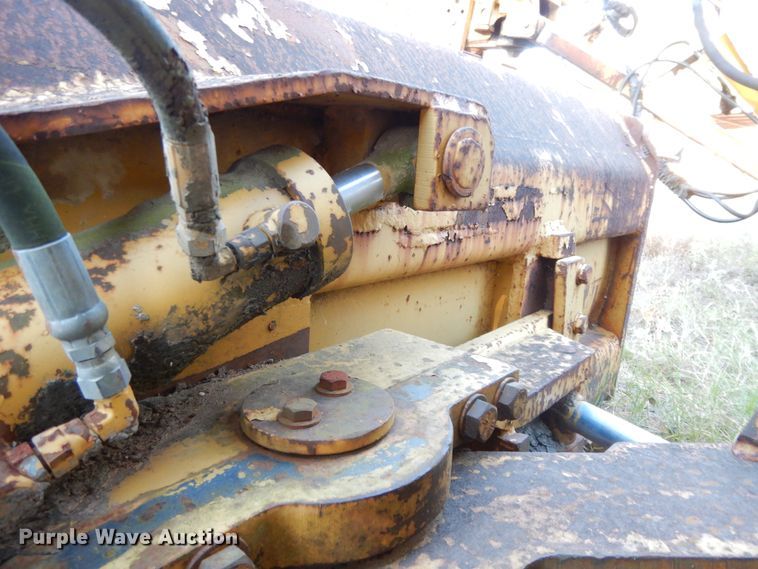 image for item DI8583 1993 Vermeer Flextrak 115  cable plow