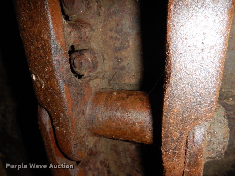 image for item DI8583 1993 Vermeer Flextrak 115  cable plow