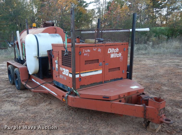 image for item DI8592 2001 Ditch Witch FX30  vacuum excavator