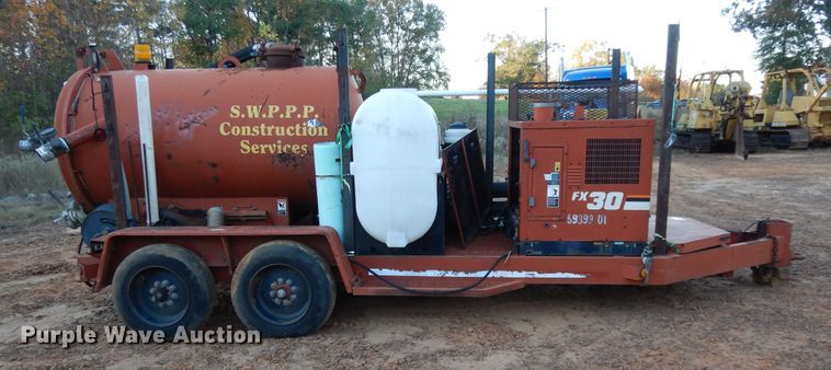 image for item DI8592 2001 Ditch Witch FX30  vacuum excavator