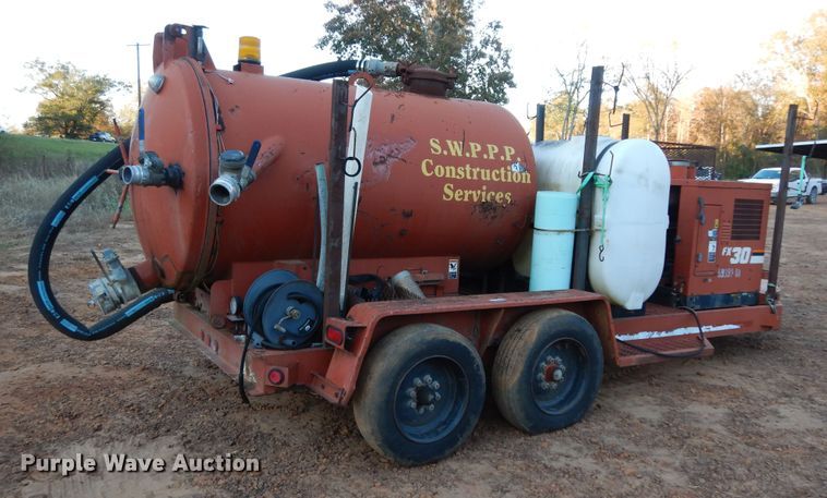 image for item DI8592 2001 Ditch Witch FX30  vacuum excavator