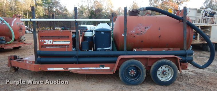image for item DI8592 2001 Ditch Witch FX30  vacuum excavator