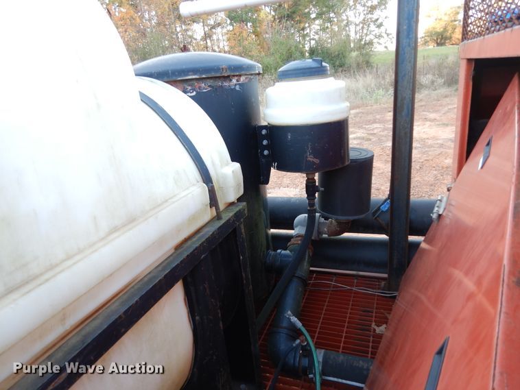 image for item DI8592 2001 Ditch Witch FX30  vacuum excavator