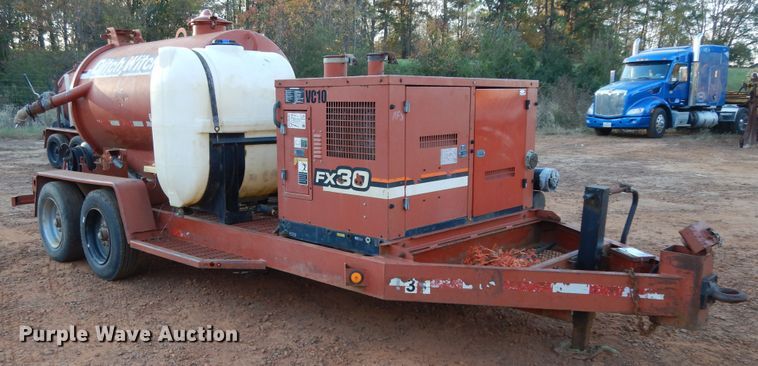 image for item DI8593 2004 Ditch Witch FX30  vacuum excavator