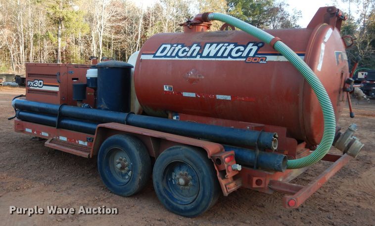 image for item DI8593 2004 Ditch Witch FX30  vacuum excavator