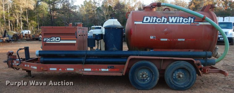 image for item DI8593 2004 Ditch Witch FX30  vacuum excavator