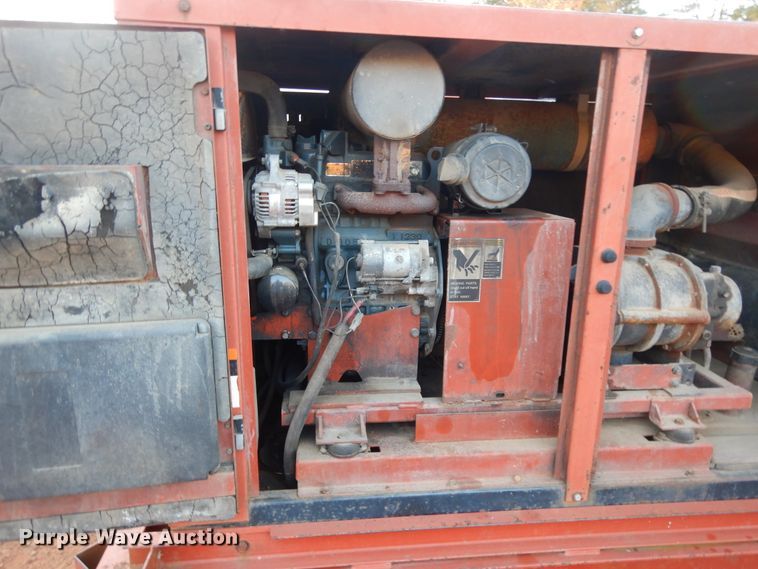 image for item DI8593 2004 Ditch Witch FX30  vacuum excavator